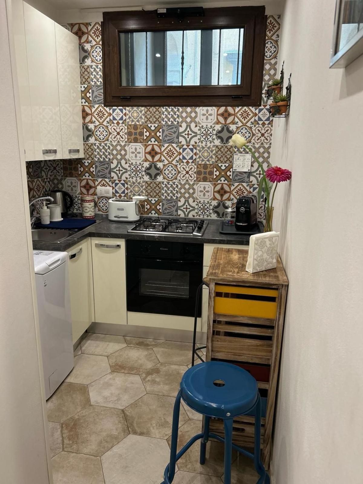 Sanbiagio, 25 Guesthouse Napoli Exterior foto